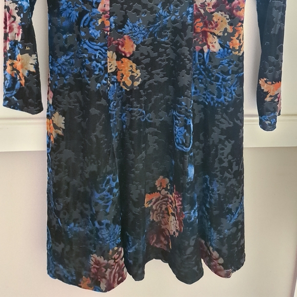 Monsoon Velvet Floral Dress - Picture 7 of 7